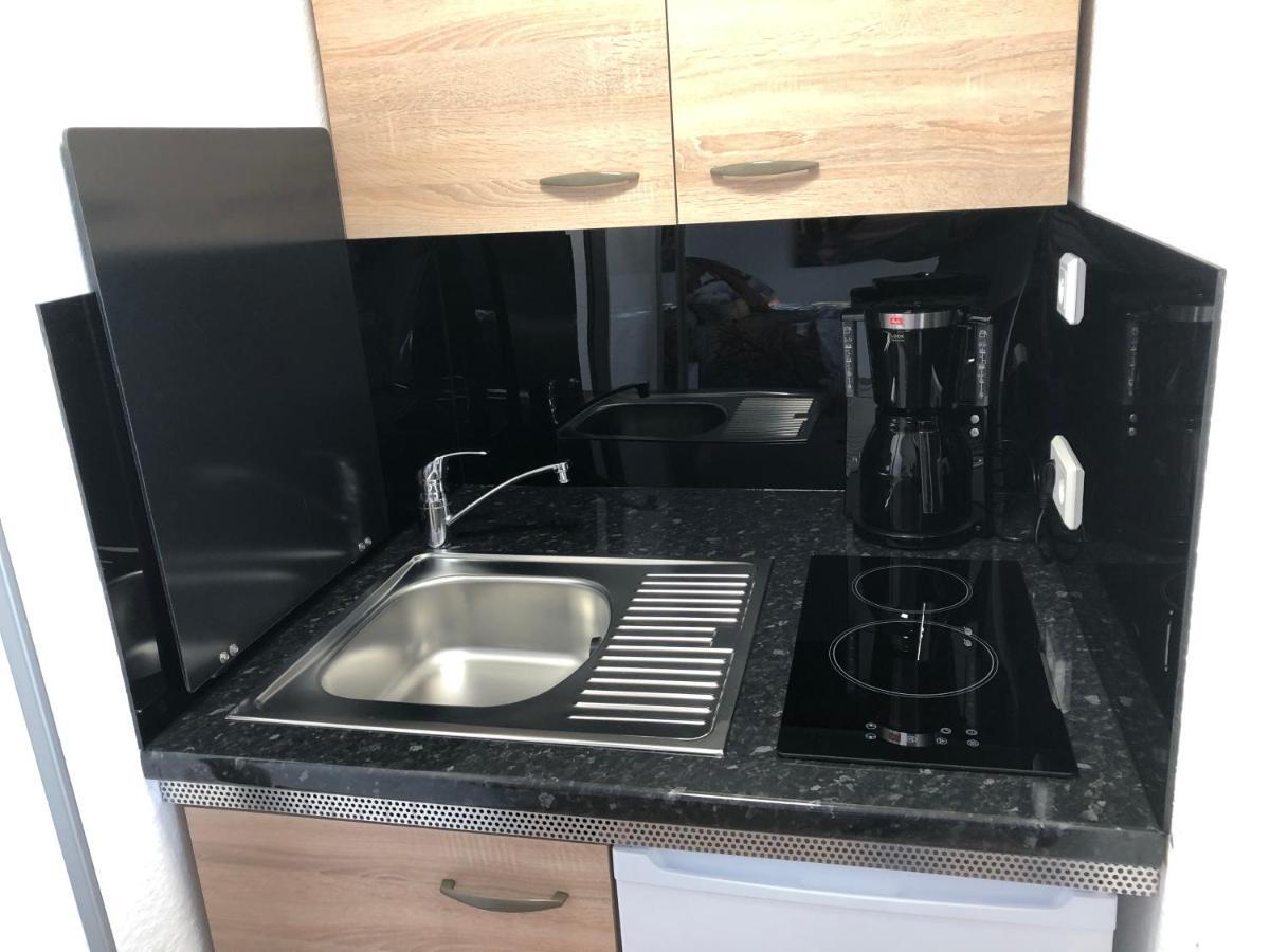 Ferienwohnung Apartment Dettum Mit Eigenem Bad, Kochnische Und Wintergarten Exterior foto