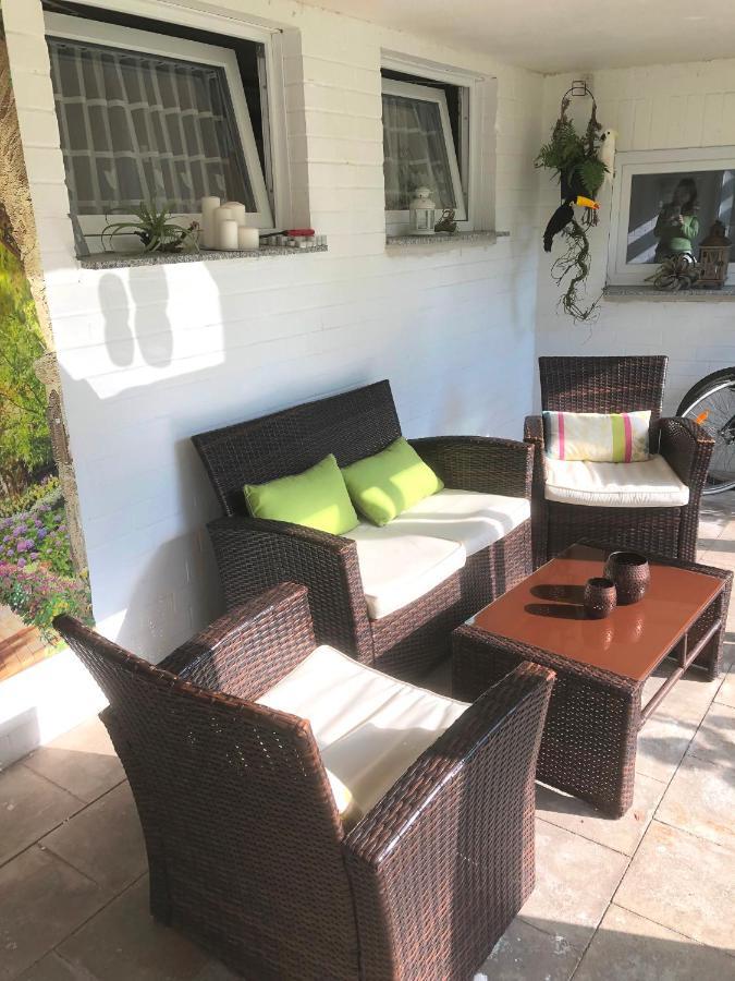 Ferienwohnung Apartment Dettum Mit Eigenem Bad, Kochnische Und Wintergarten Exterior foto
